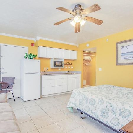 Casa Playa Condos Fort Myers Beach Exterior photo