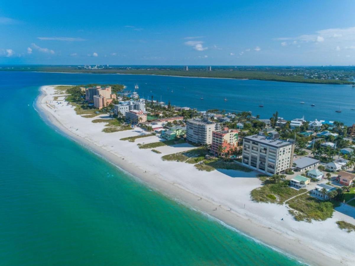 Casa Playa Condos Fort Myers Beach Exterior photo