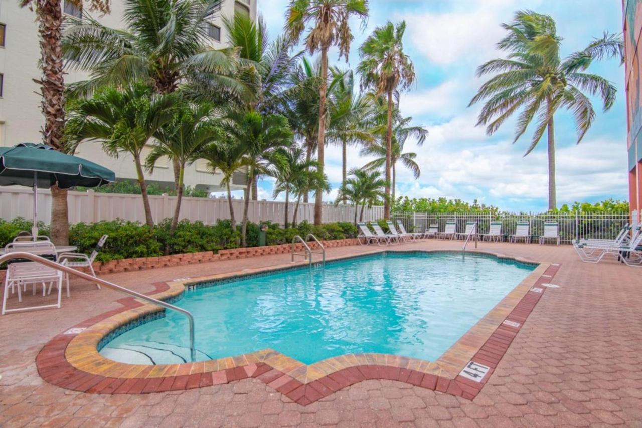 Casa Playa Condos Fort Myers Beach Exterior photo